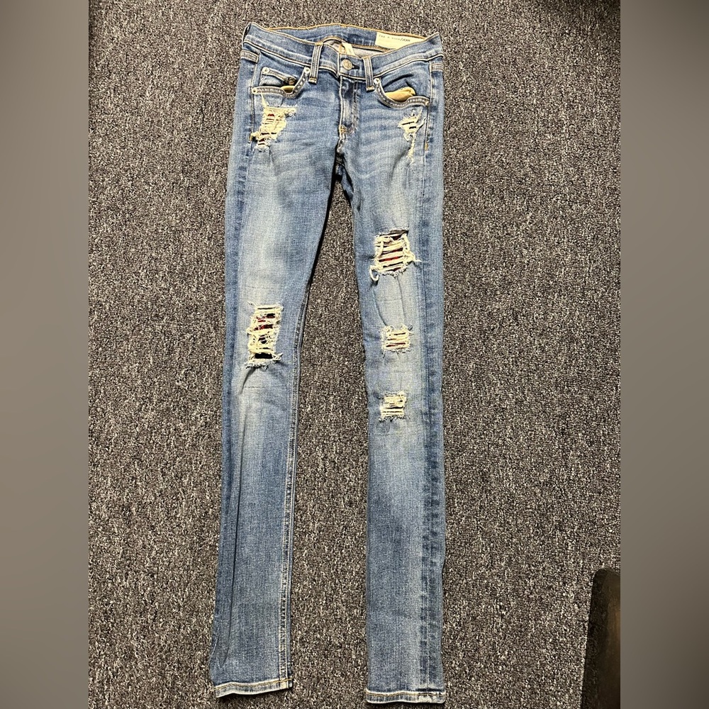 Rag & Bone Ripped Skinny Jeans Size 24!!